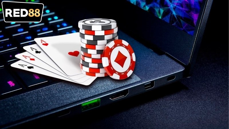 Poker online Red88 - Đỉnh cao trí tuệ trong thế giới bài 4 Ưu điểm nổi bật khi chơi Poker online Red88